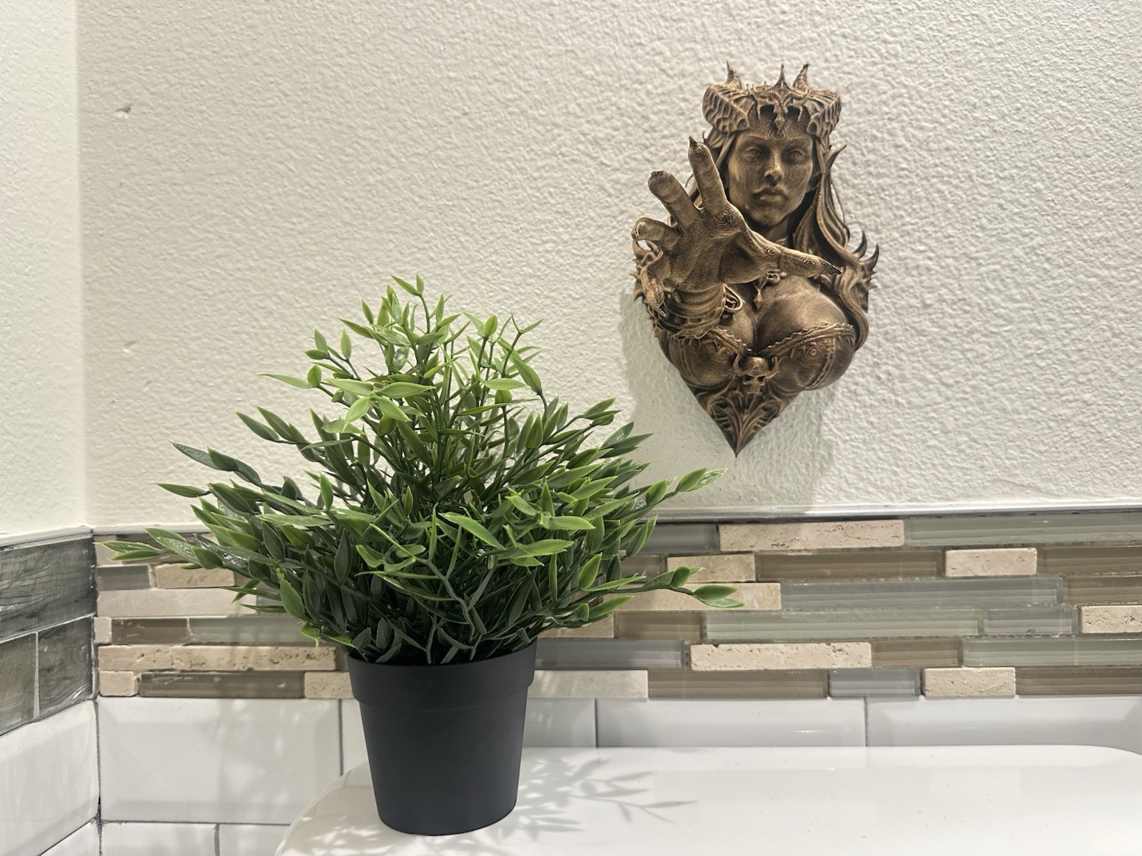 Lilith Gothic Wall Mount Sculpture Dark Fantasy Demon Queen Decor Mythology 9”