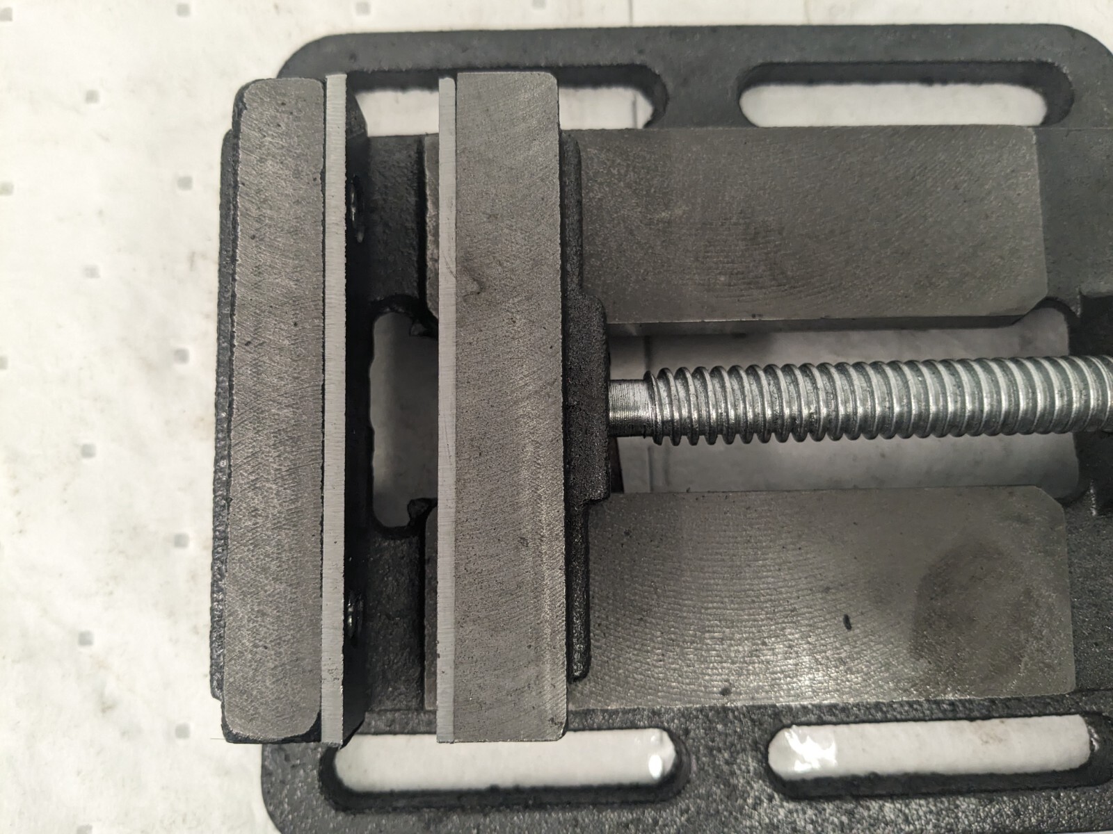 3-13/16″ Jaw Opening Capacity Horizontal Drill Press Vise 428-8404