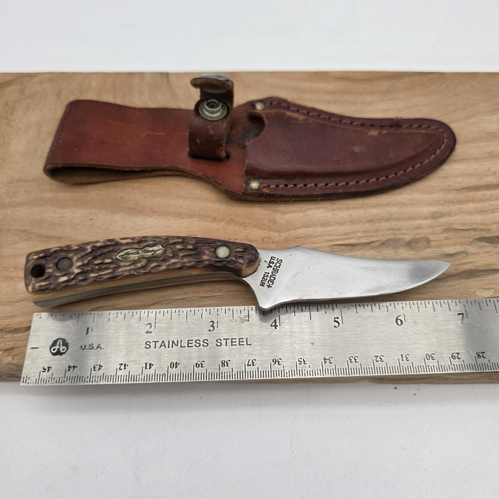 vintage Schrade 152UH Uncle Henry USA fixed blade knife & sheath