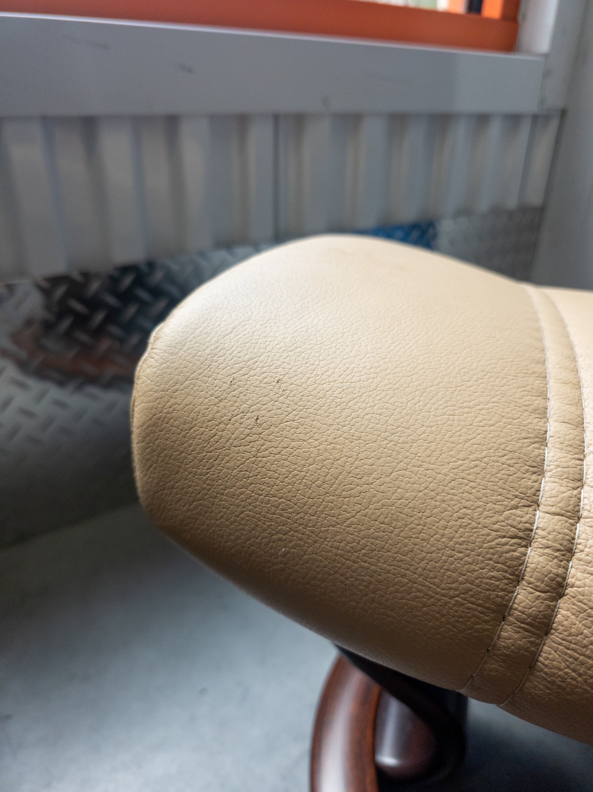 Ekornes Stressless Batick Latte Colored Leather Ottoman | Tilt Function