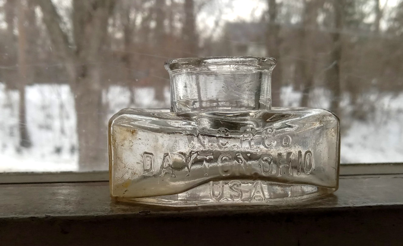 RARE N.C.R.CO DAYTON,OHIO (NATIONAL CASH REGISTER CO) 8 SIDED 1890s INK BOTTLE