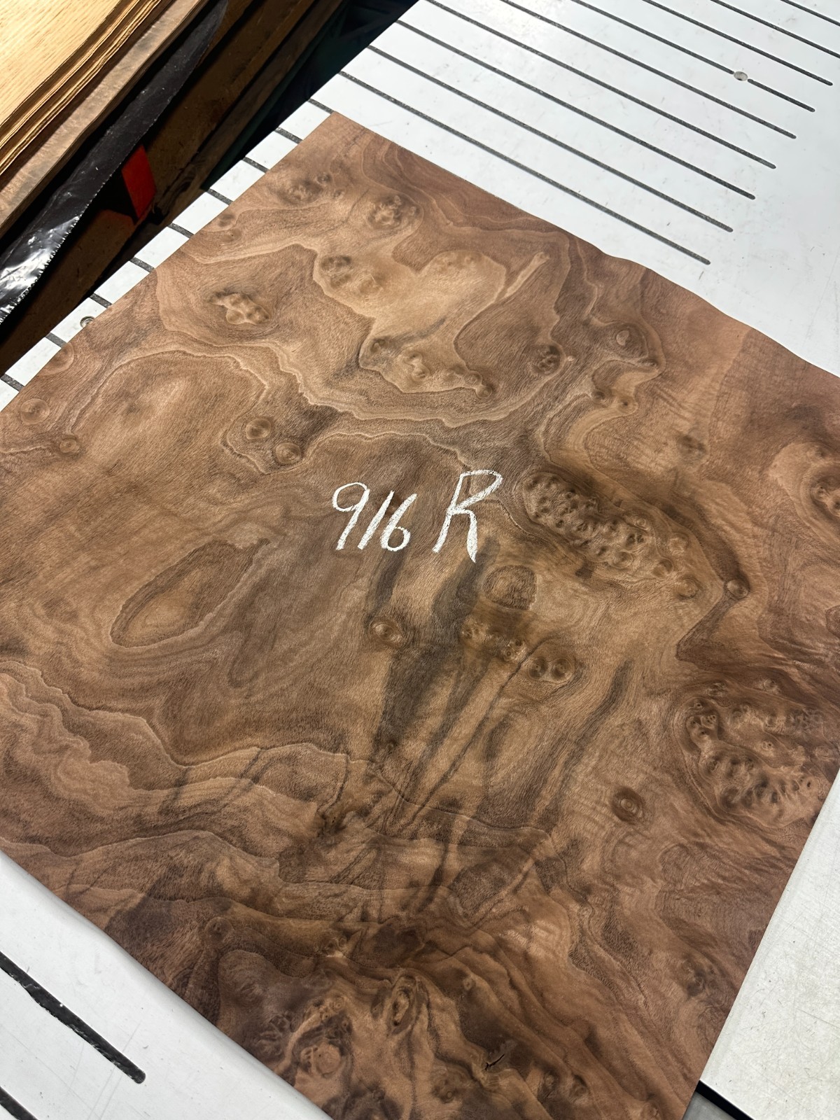 Walnut Burl Raw Wood Veneer 2 sheets 25'' x 23'' 916R
