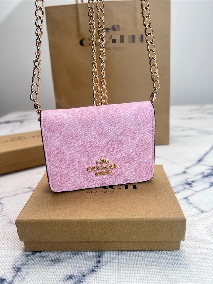 NWT C6650 Mini Wallet on a Chain with In Signature Print Outlet 10*8*2cm