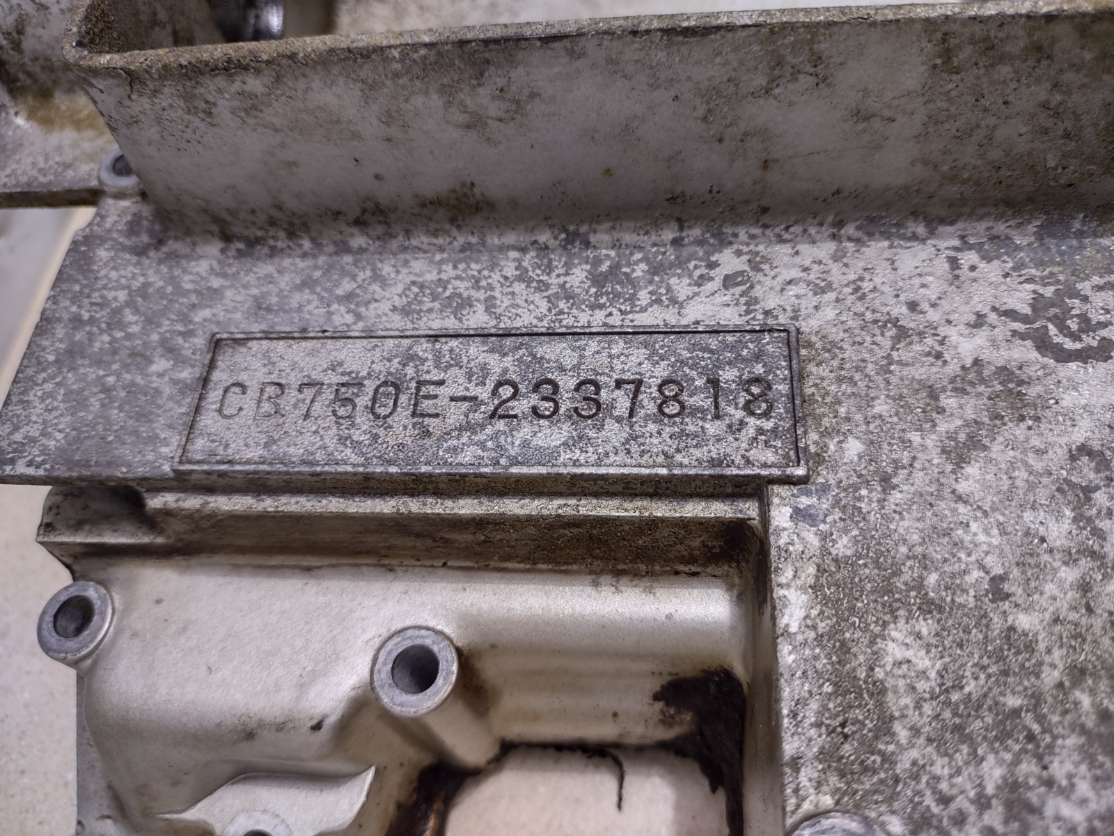 1974 Honda CB 750 CB750 Upper Engine Case Crankcase #325.2-80