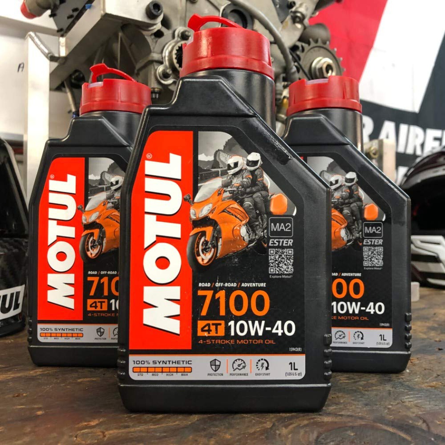 Motul 7100 4T 10W-40 Synthetic Oil 4 Liters (104092)