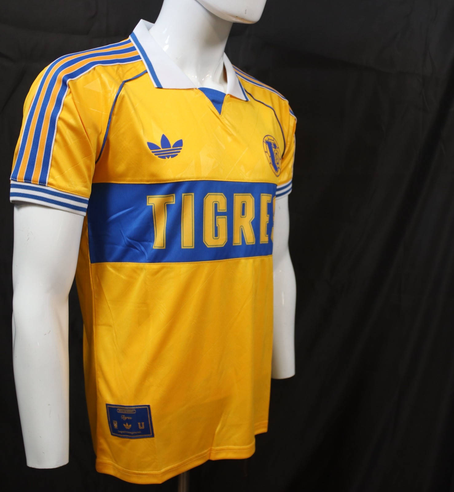 TIGRES UANL 65 ANIVERSARIO (Talla Reducida) slim fit (LEER DESCRICION)