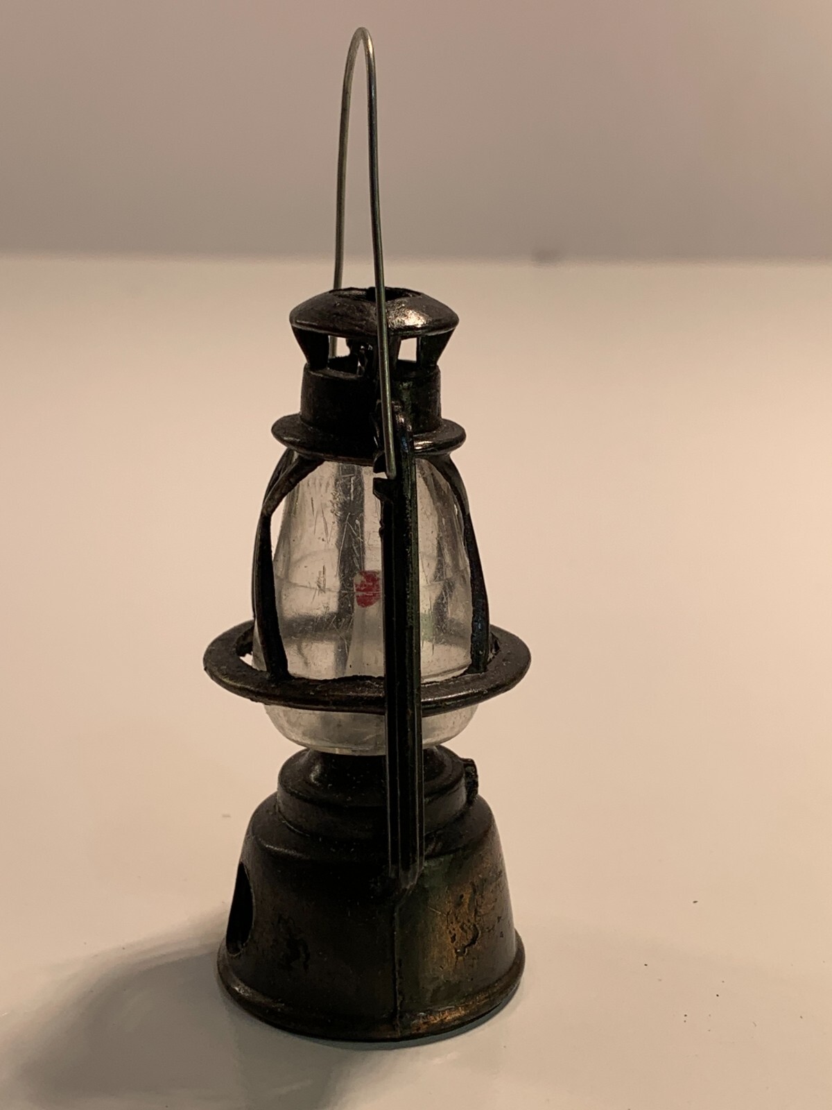 Vintage Die-Cast Pencil Sharpener Antique Style Oil Lantern PSD2