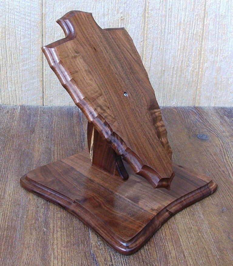 Walnut Arrowhead Deer European Skull Mount Table Pedestal Plaque