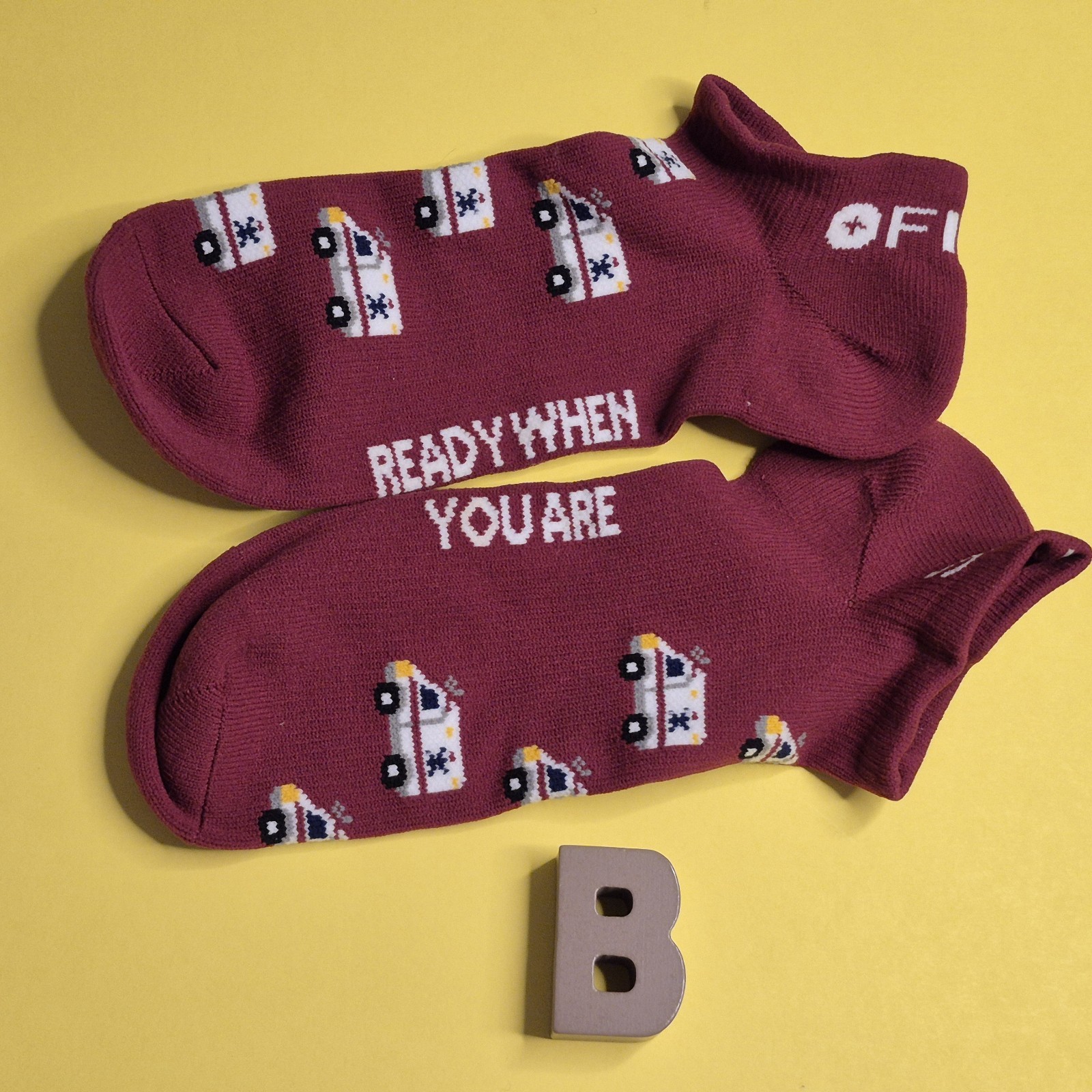 FIGS COMPRESSION SOCKS NO SHOW CALF LENGTH VOL DISCOUNT BUILD A BUNDLE NWOT