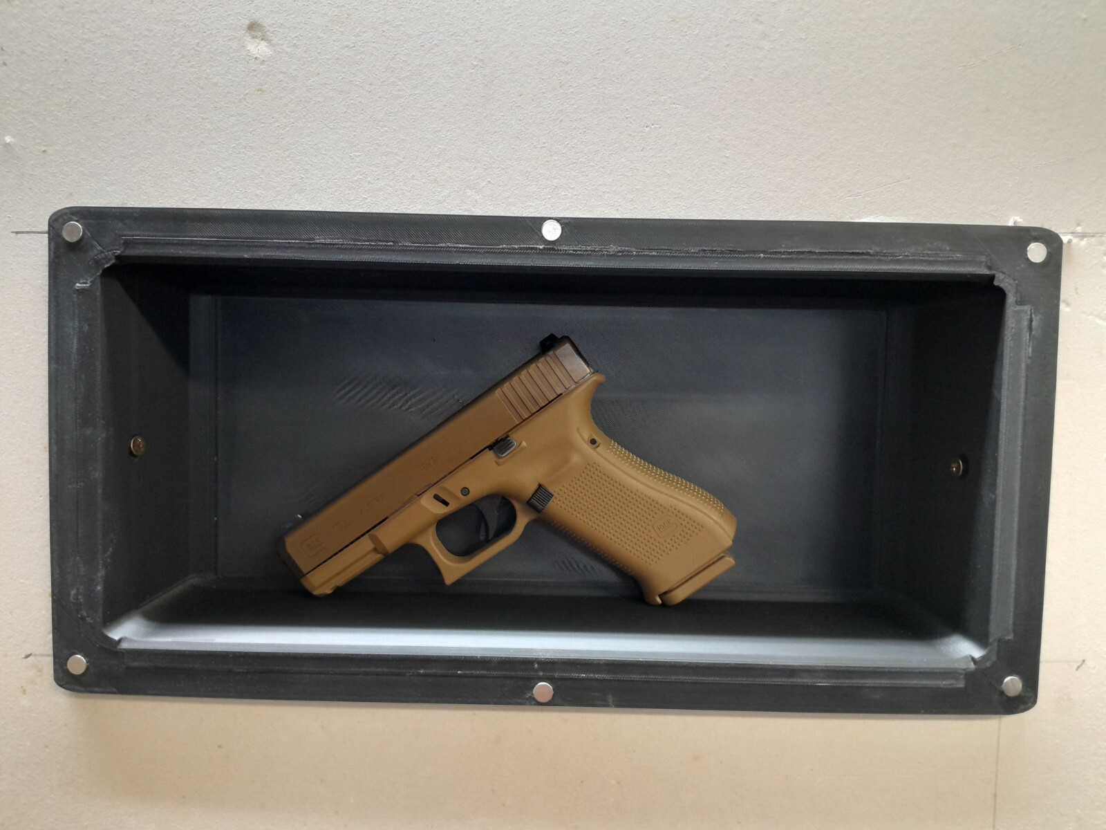 Hidden Wall Safe Air Vent Cover Secures Jewelry, Valuables, Cash guns.