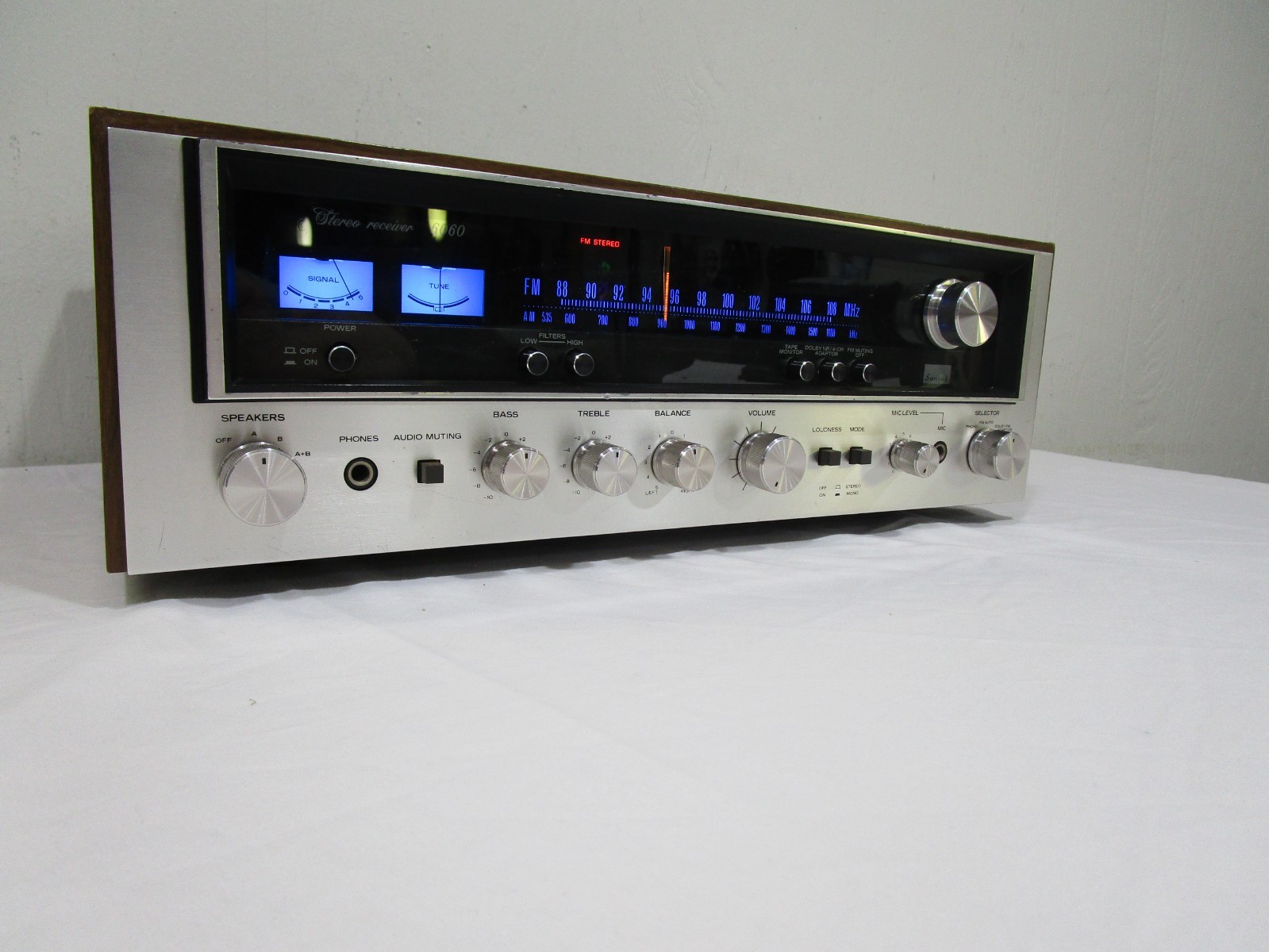 Nice Sansui 6060 Stereo Receiver w/ LED Upgraded Lamps ------------------- Cool!