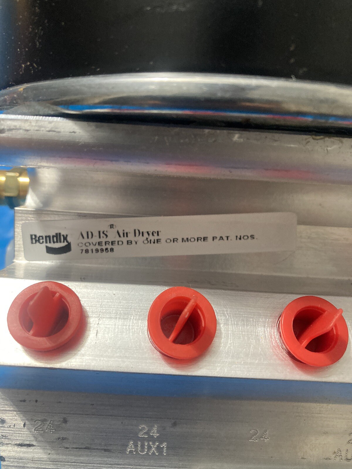 K049086 BENDIX AIR DRYER ASSEMBLY