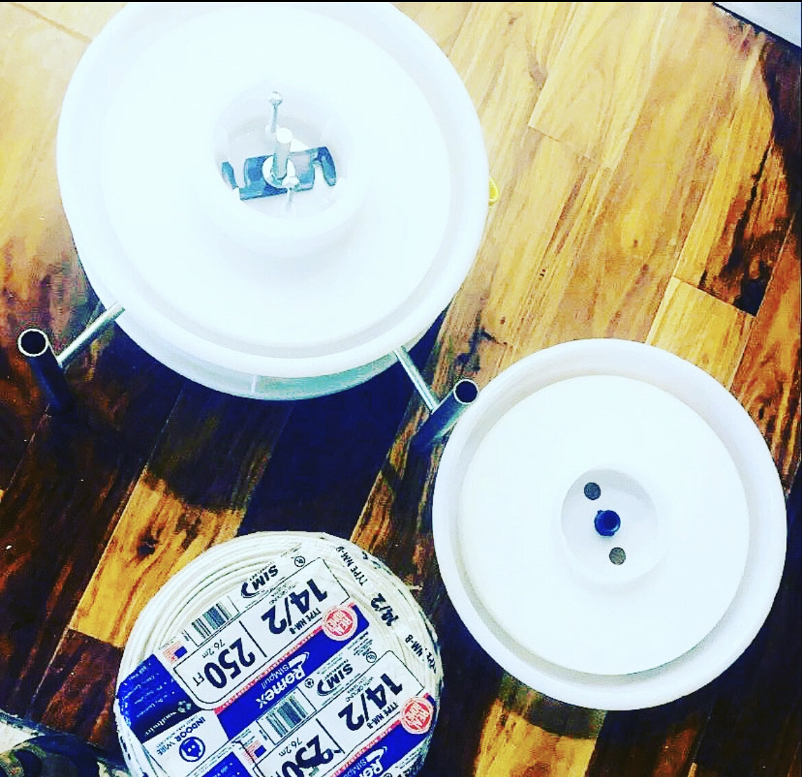 Wire Wheel® 415D NM cable dispenser - electric wire spinner - wire dispenser