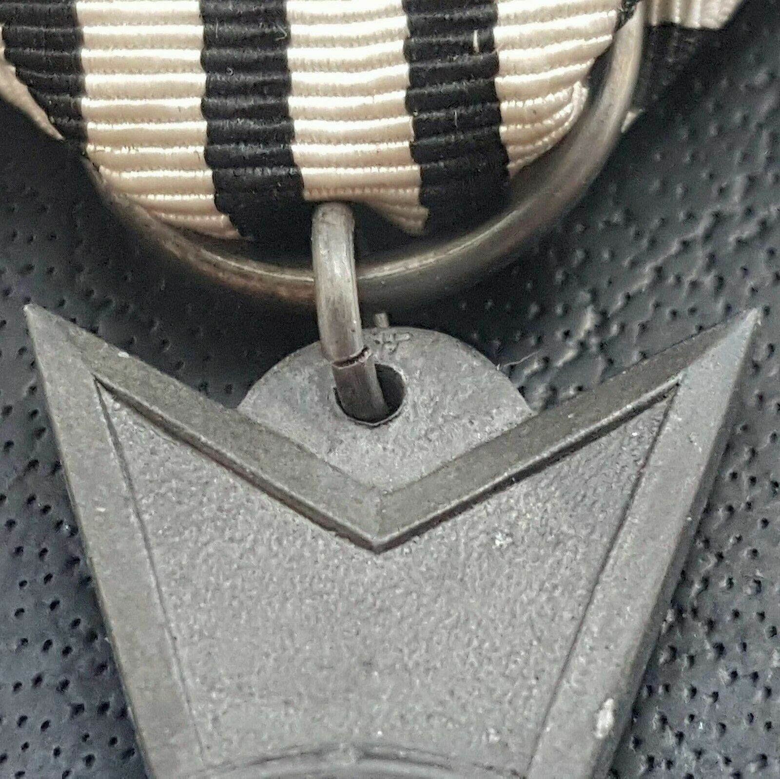 ✚9598✚ German Prussia WW1 Merit Cross for War Aid Kriegshilfe Kreuz medal