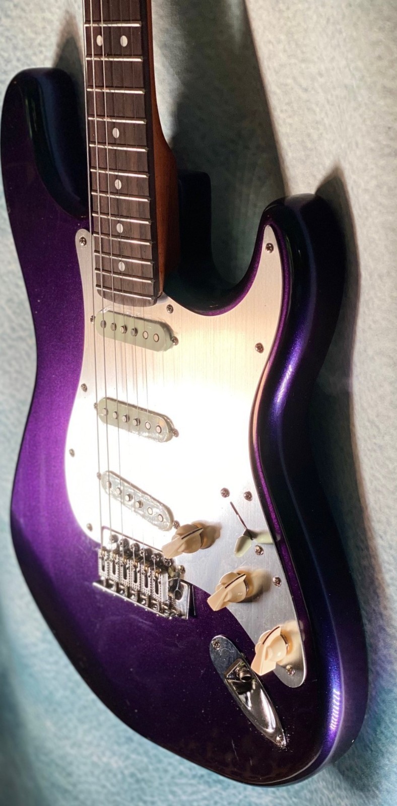 Stunning Chameleon Blue/Teal/Purple Fender Stratocaster HSH Alder Replacemt Body