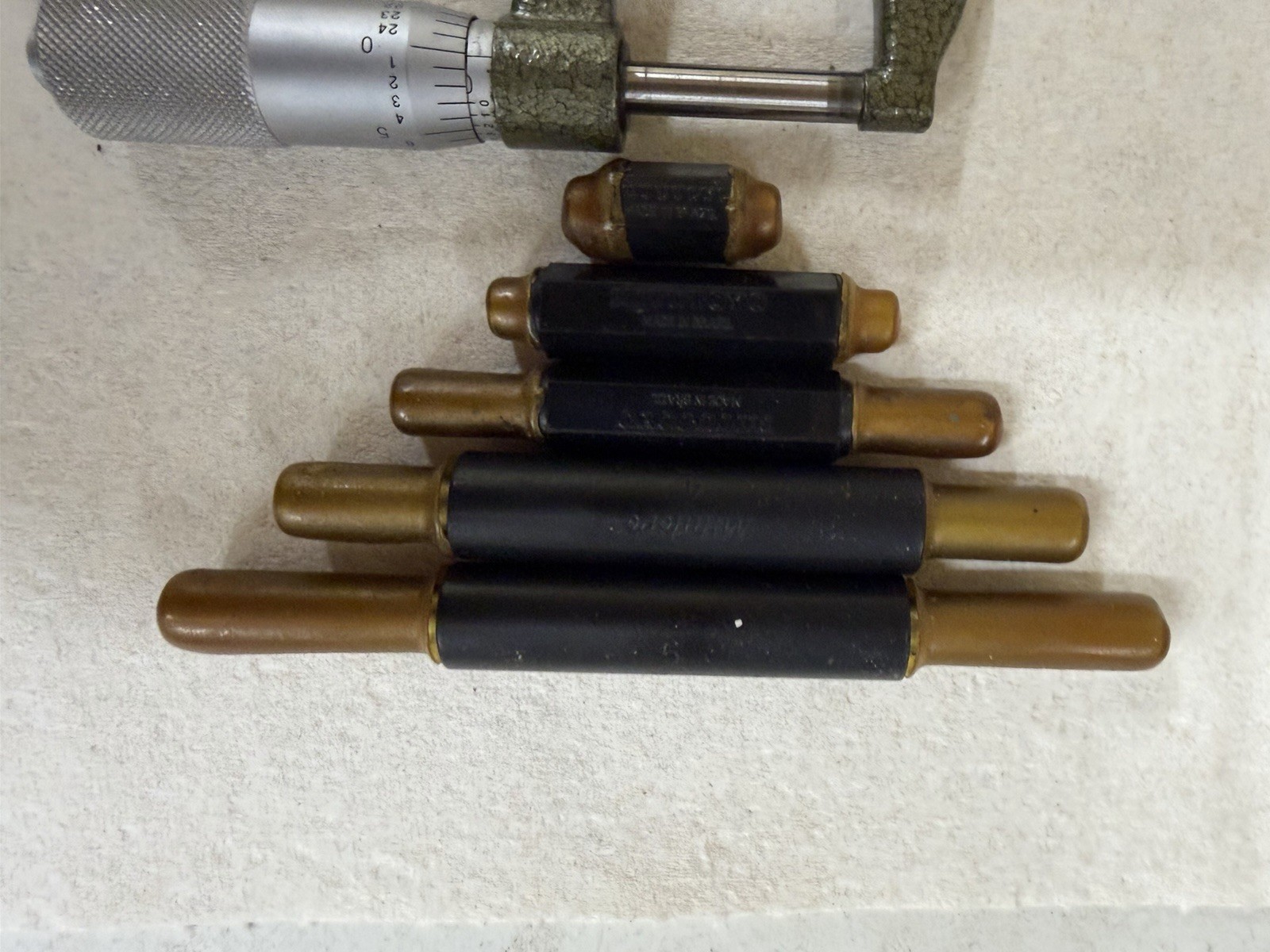 Mitutoyo 0-6 Micrometer Set .0001 Carbide Tips Made In Brazil With Standards