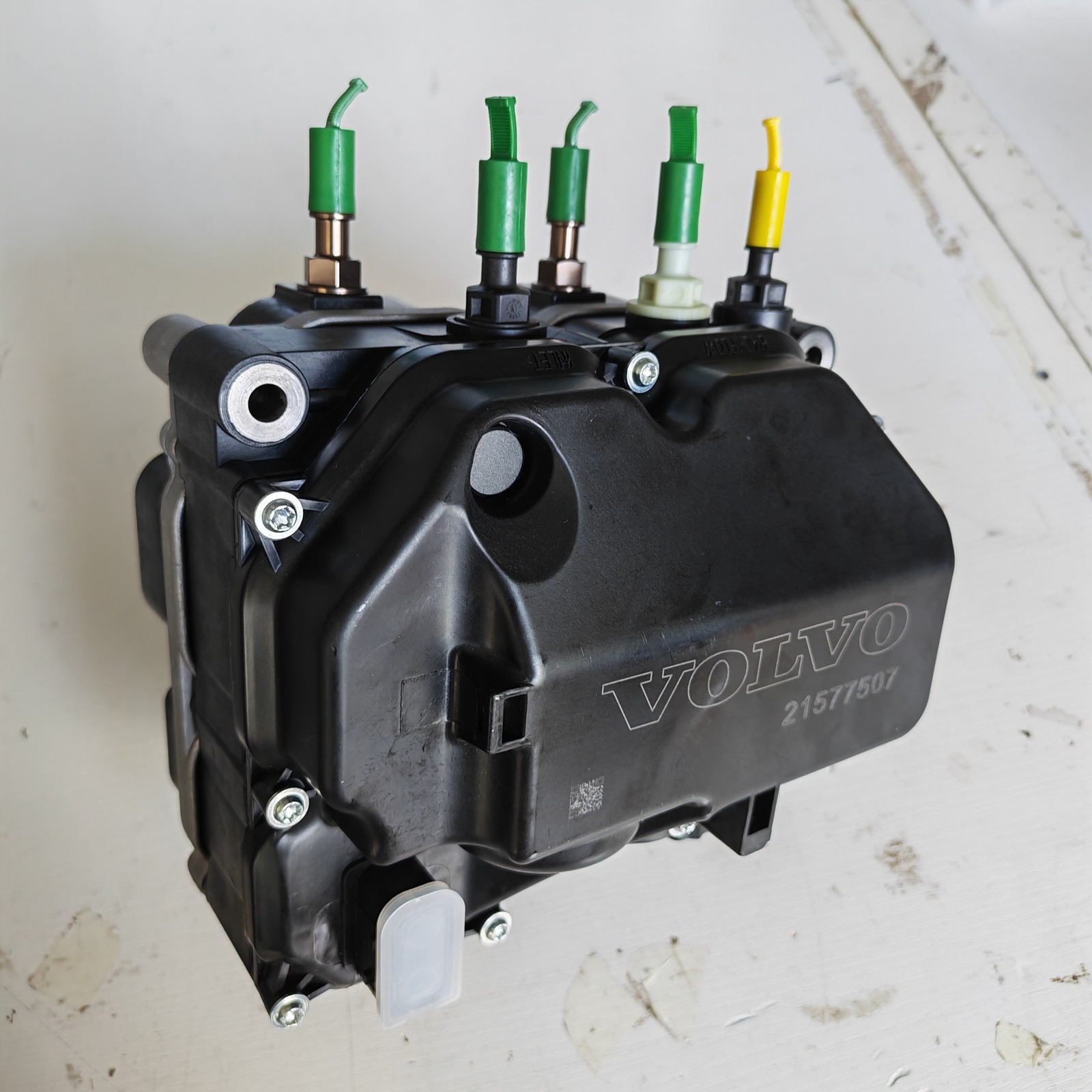 12V Urea Pump D13 21577511 21332701 Bosch 85003864 For Volvo Mack DEF 21577507