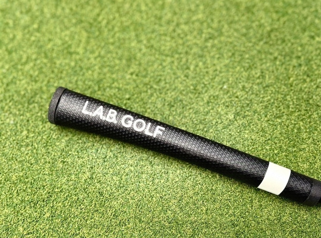LAB Golf OZ.1 Black 35 inch Right-Handed Putter with Cover