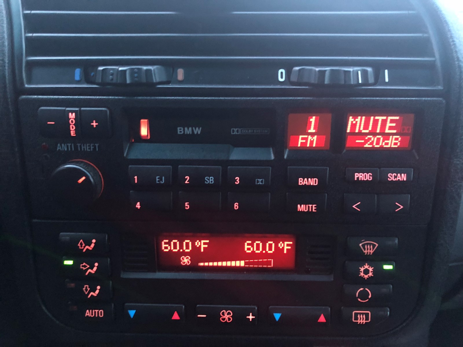 BMW CM5903L RADIO STEREO E31 E32 E34 E36 318 325 M3 M5 525 540 840 CODE INCLUDED