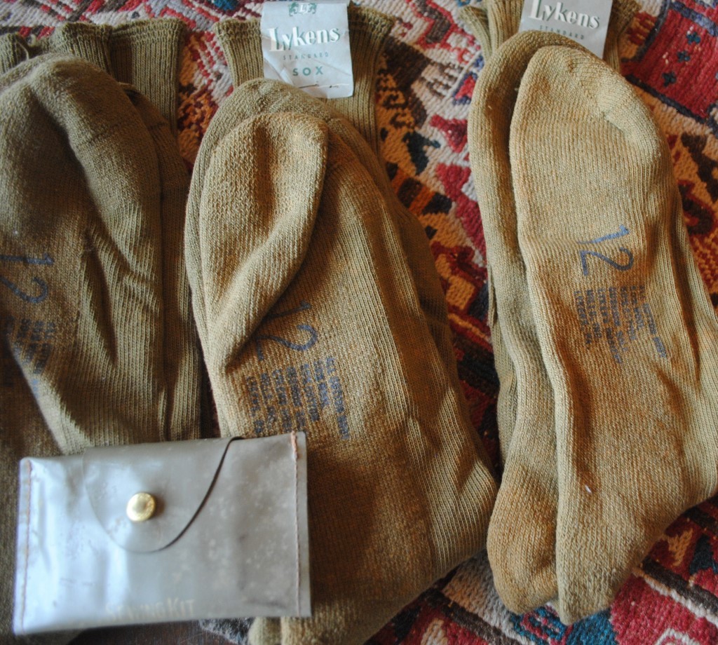 USMC WW11/KOREAN WAR SOCKS SEWING KIT LYKENS SOCKS LYKEN PA.