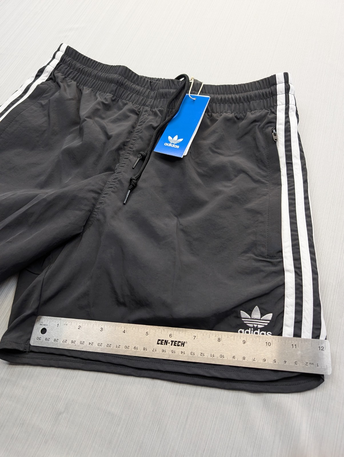 New Mens Adidas Originals Shorts Sprinter 5” Sz Medium Classic Retro Black