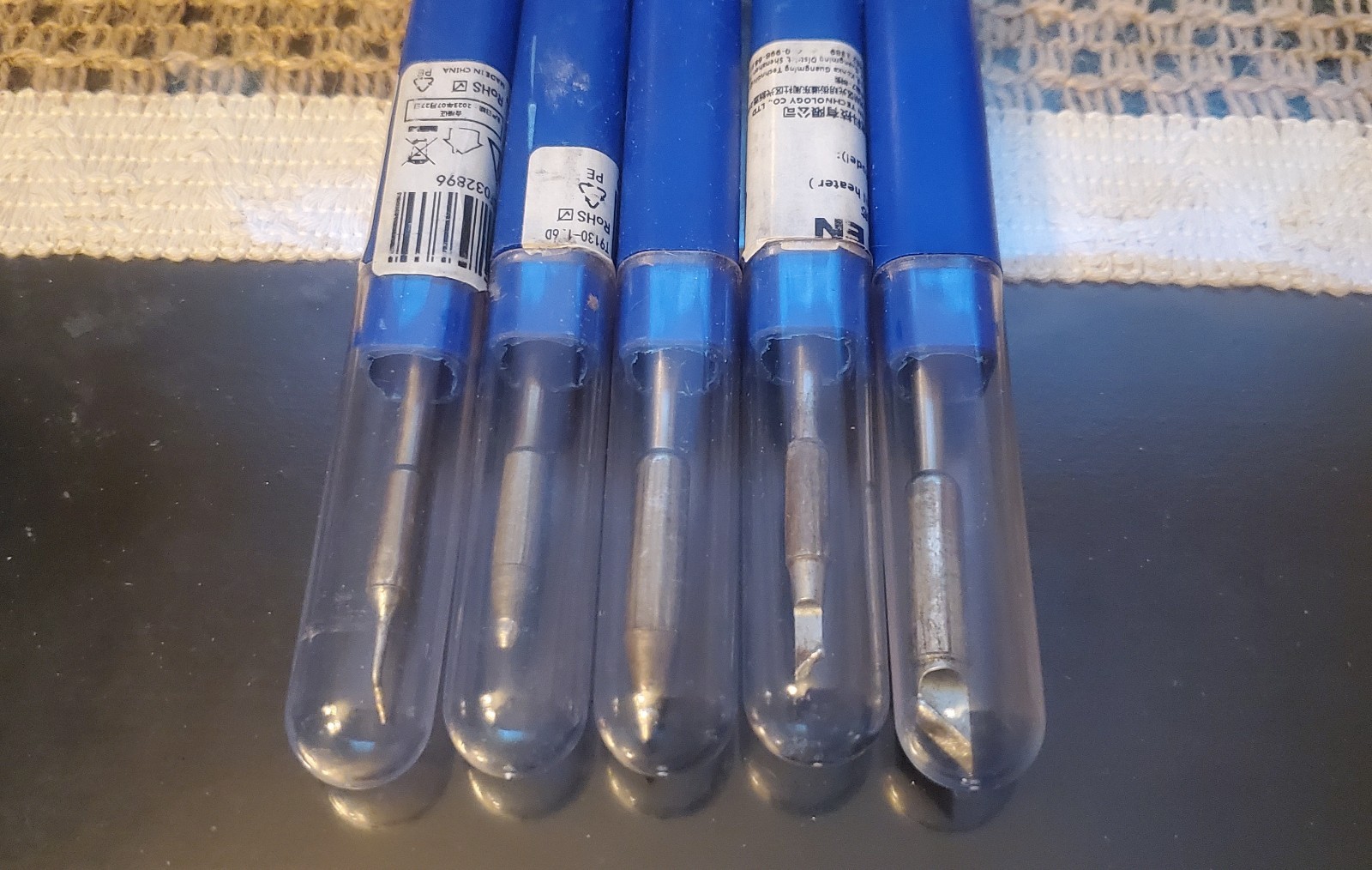 ATTEN ST-1509 Soldering station with 8 tweezer tips and 5 standard tips