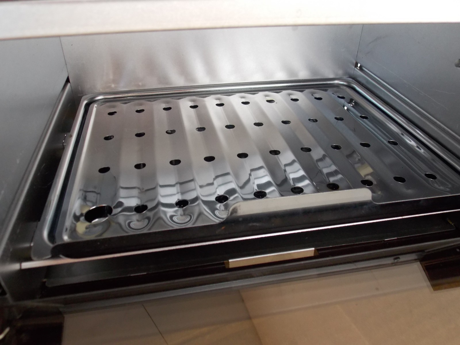 Toastmaster model 324 Tabletop Toaster Oven Faux Wood Broil & Bake EXCL COND....