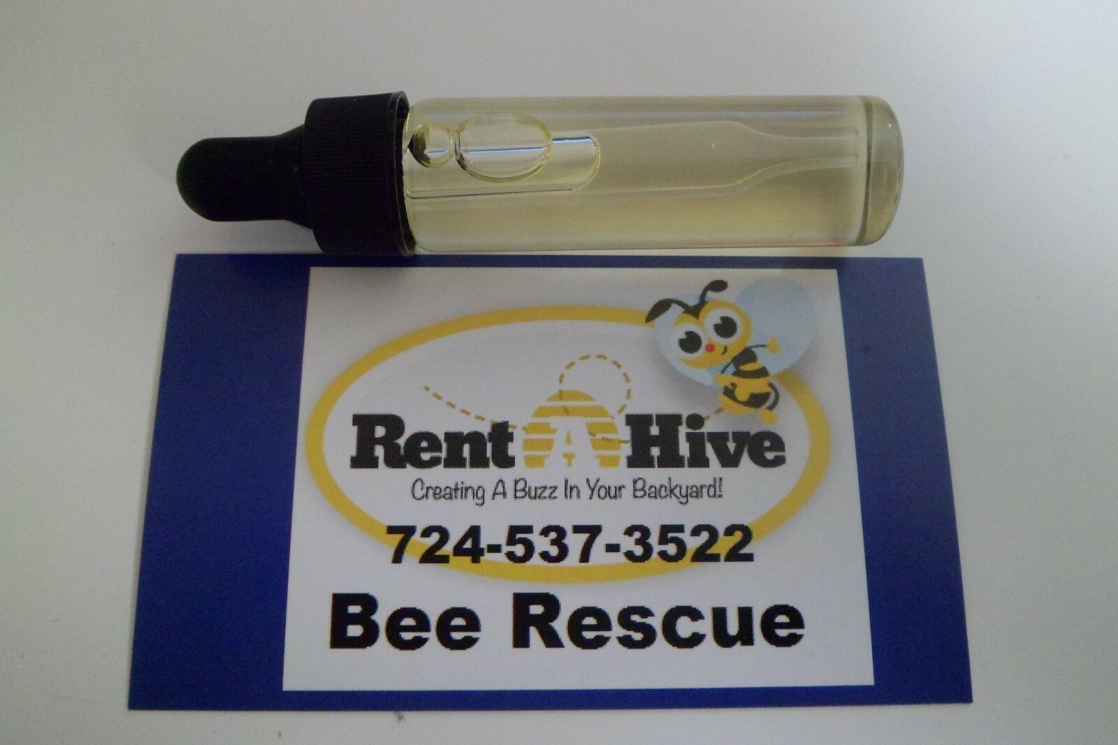 Made in USA Honeybee Swarm Lure Made by Professional Swarm Catchers