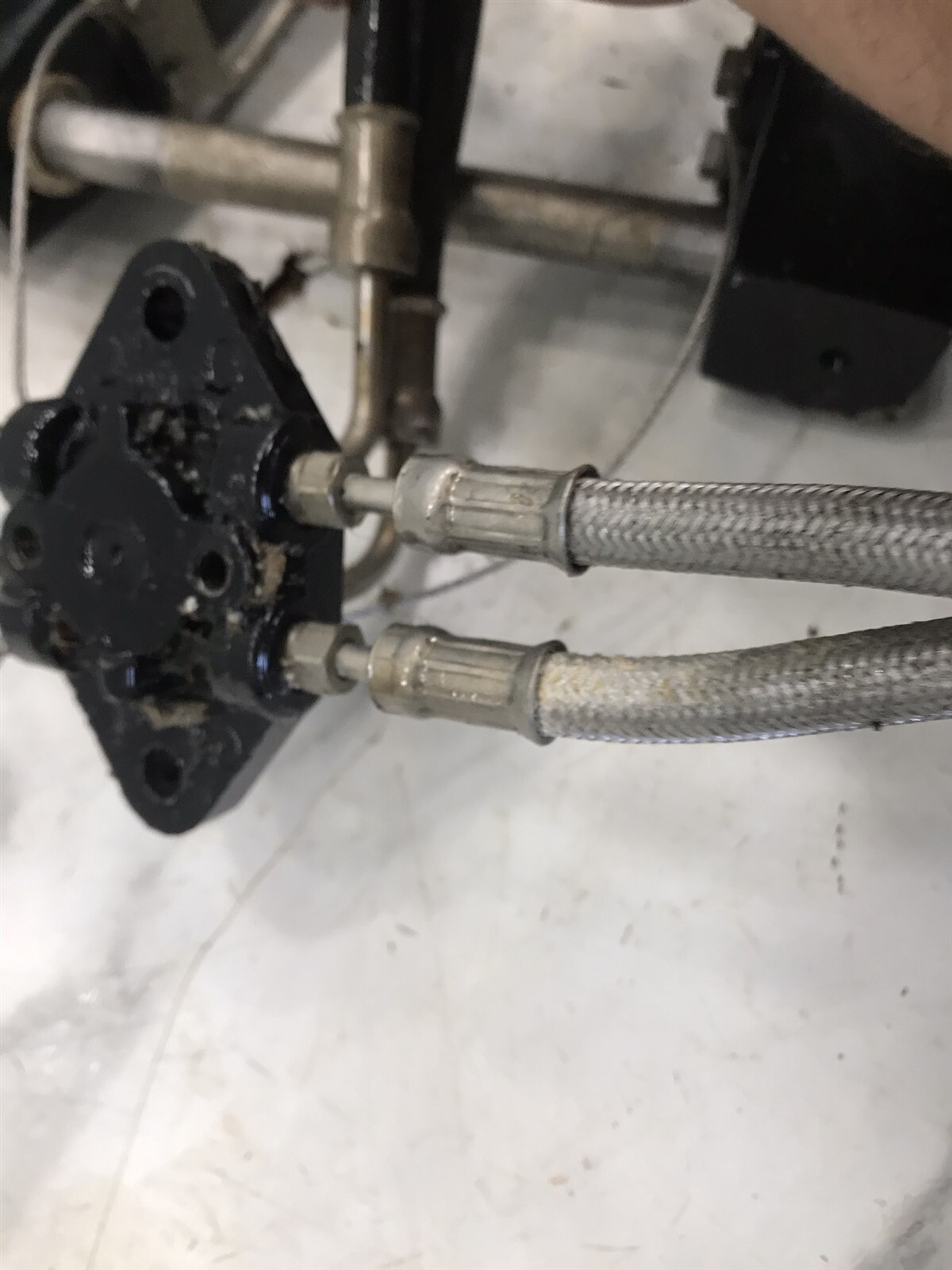 Mercury marine MerCruiser Alpha Bravo trim tilt lift hydraulic cylinders NO SALT