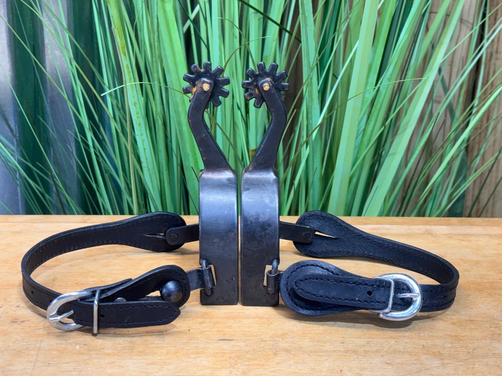 Black Western Spurs w Black Leather Straps