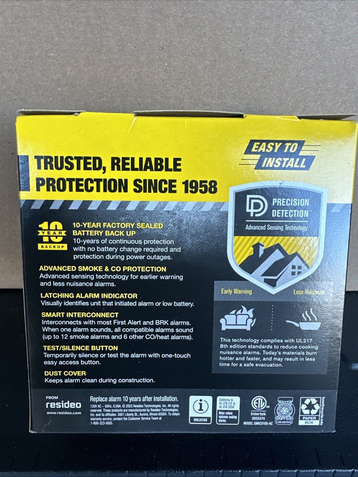 First Alert BRK SMICO105-AC Hardwired AC Smoke & Carbon Monoxide Detector