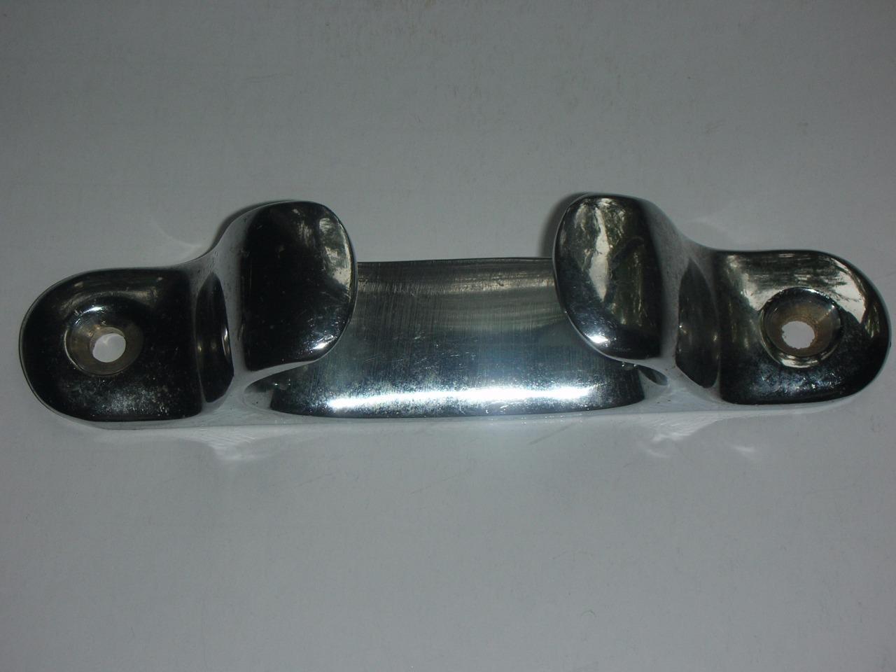 Wilcox Crittenden Straight Stern Chock 6" x 1 3/16" SS Marine Boat 1" Rope