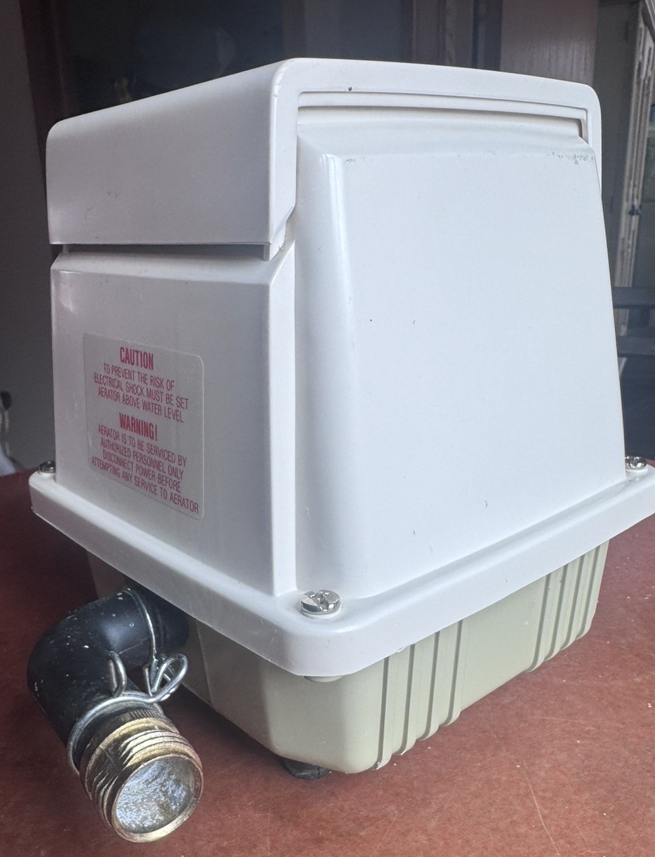 Medo Blower Linear Piston Air Pump LA-45B by Nitto Kohki Co.