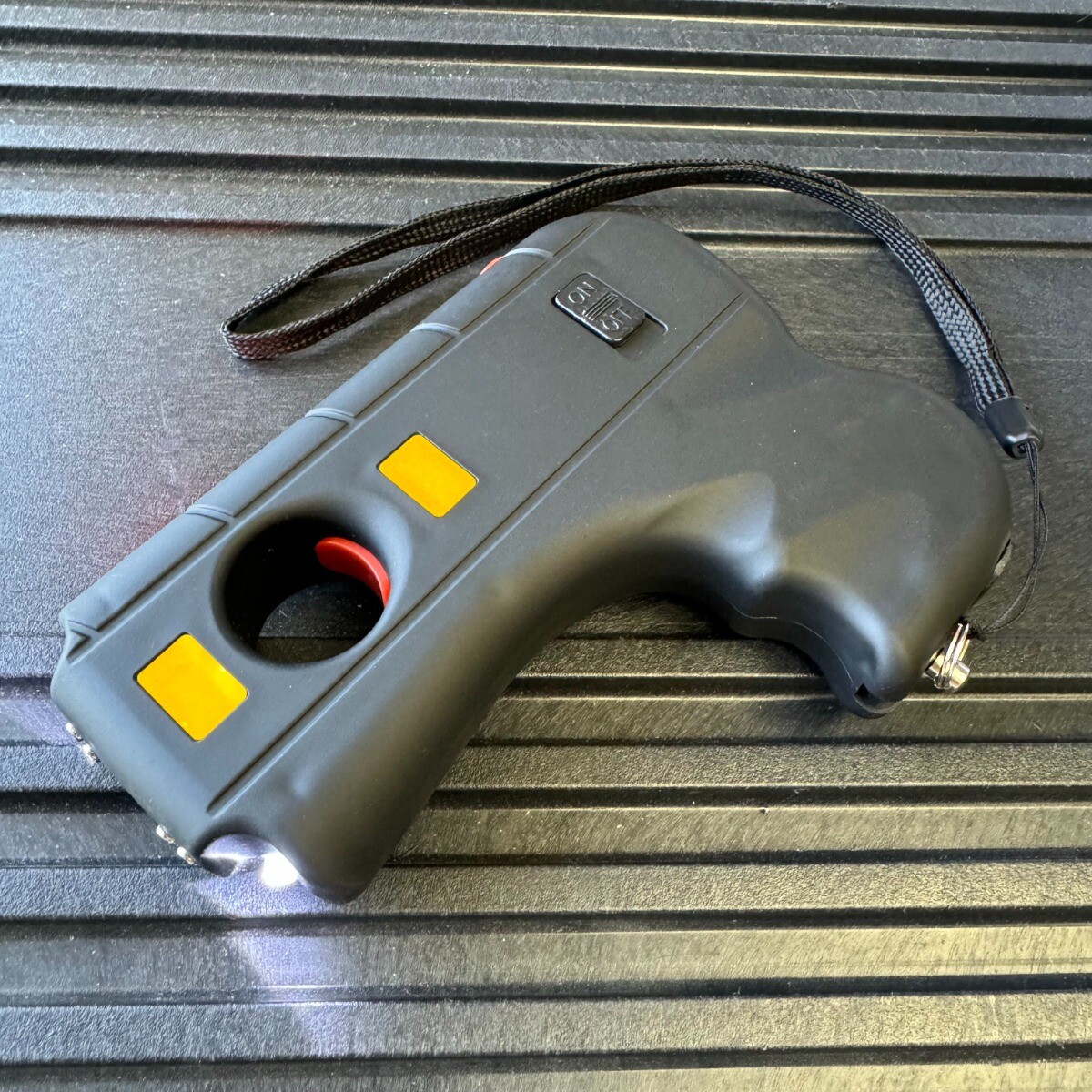 DEFENDER 10 MV Rechargeable Pistol Grip STUN GUN w/ LED Light & Holster BLACK