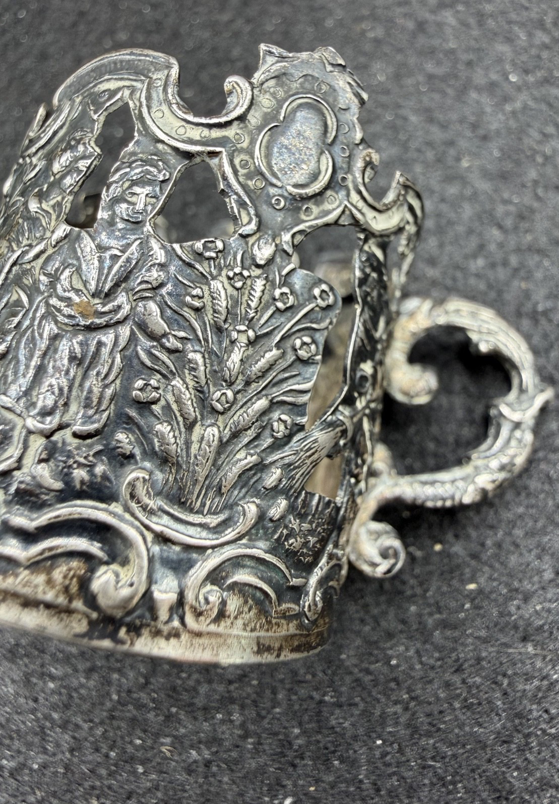 Hanau Storck & Sinsheimer silver cordial missing glass liner 14.7g garden scene