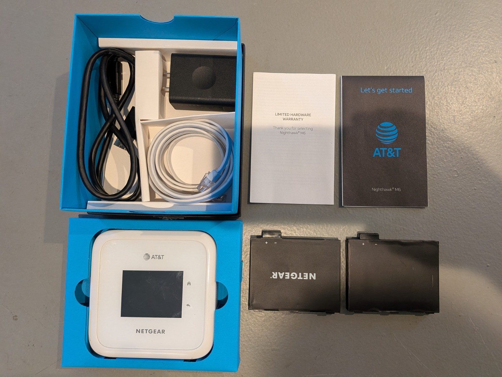 NETGEAR Nighthawk M6 (MR6110) AT&T 5G LTE Wi-Fi Mobile Router with EXTRA BATTERY