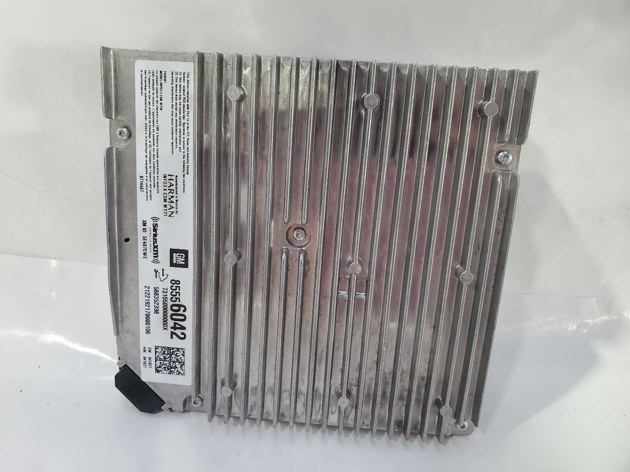 2022 Chevrolet Equinox OEM Harman Radio Receiver Module 588352398