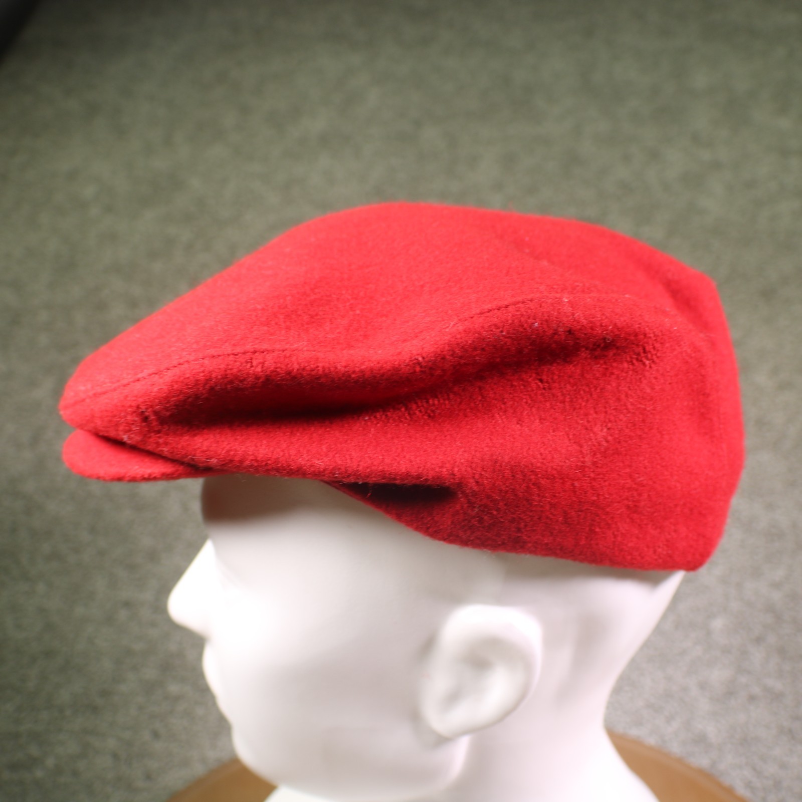 Vintage United Farm Workers UFW Labor Hat Flat Cap Red Wool Cesar Chavez L/XL