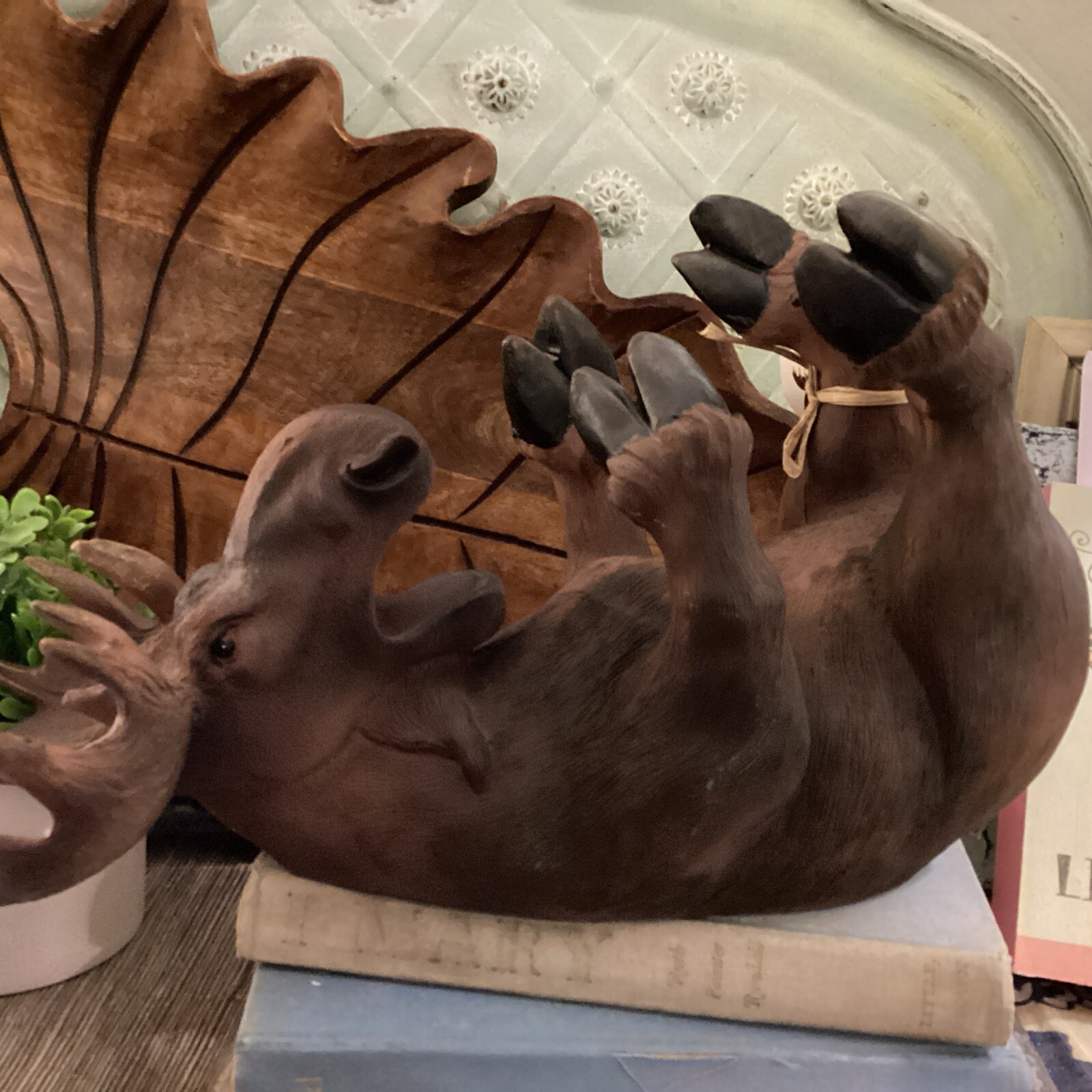 💥True Mischievous Moose Polyresin Wine Tabletop Bottle Holder Wine Lover Gift