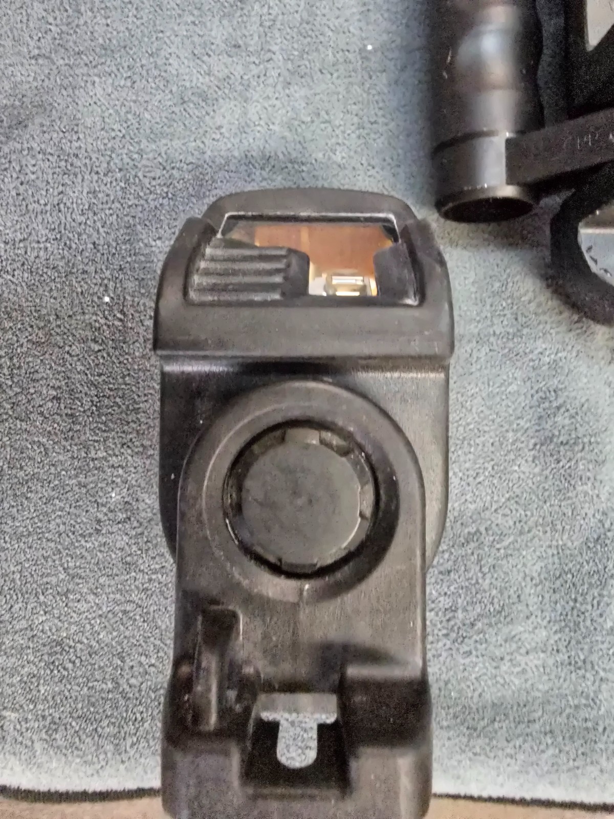 Dewalt Green Self-Leveling Cross Line Laser Level DW088CG