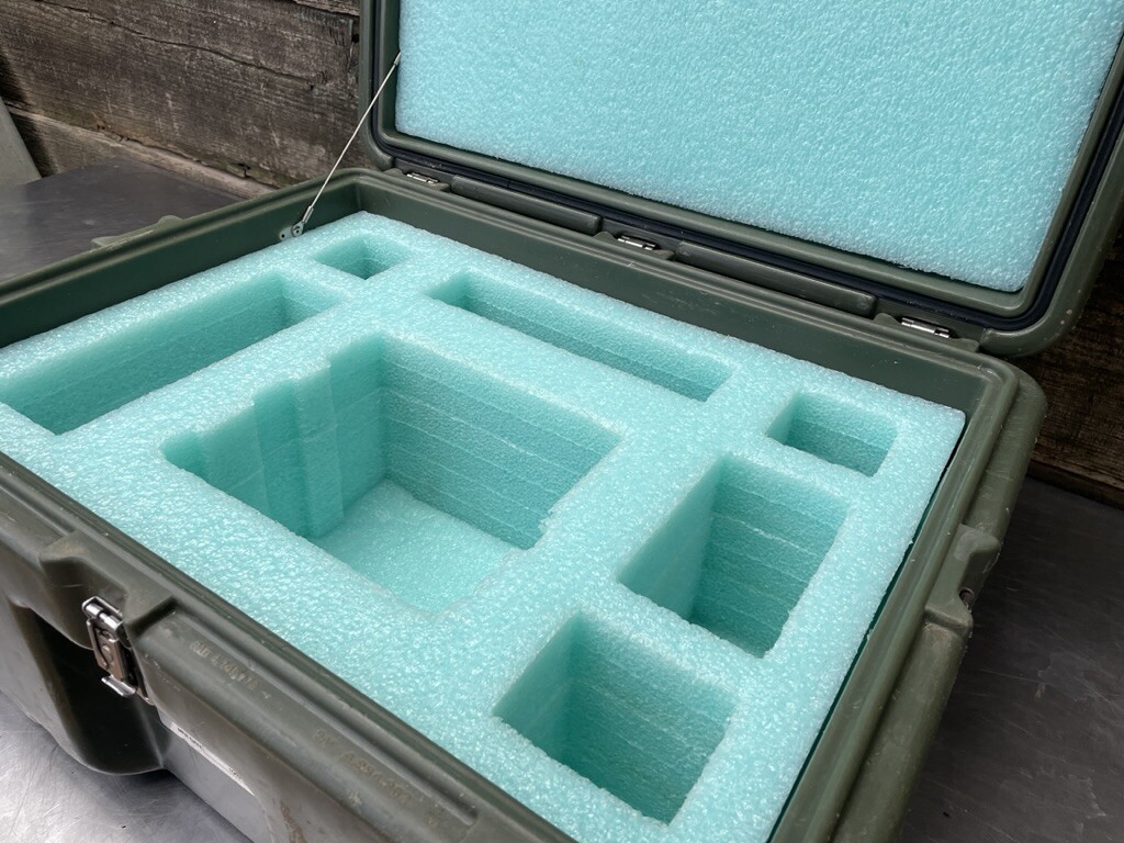 25x19x15" Exterior Pelican Hardigg Weather Tight Transport Case Military Medical