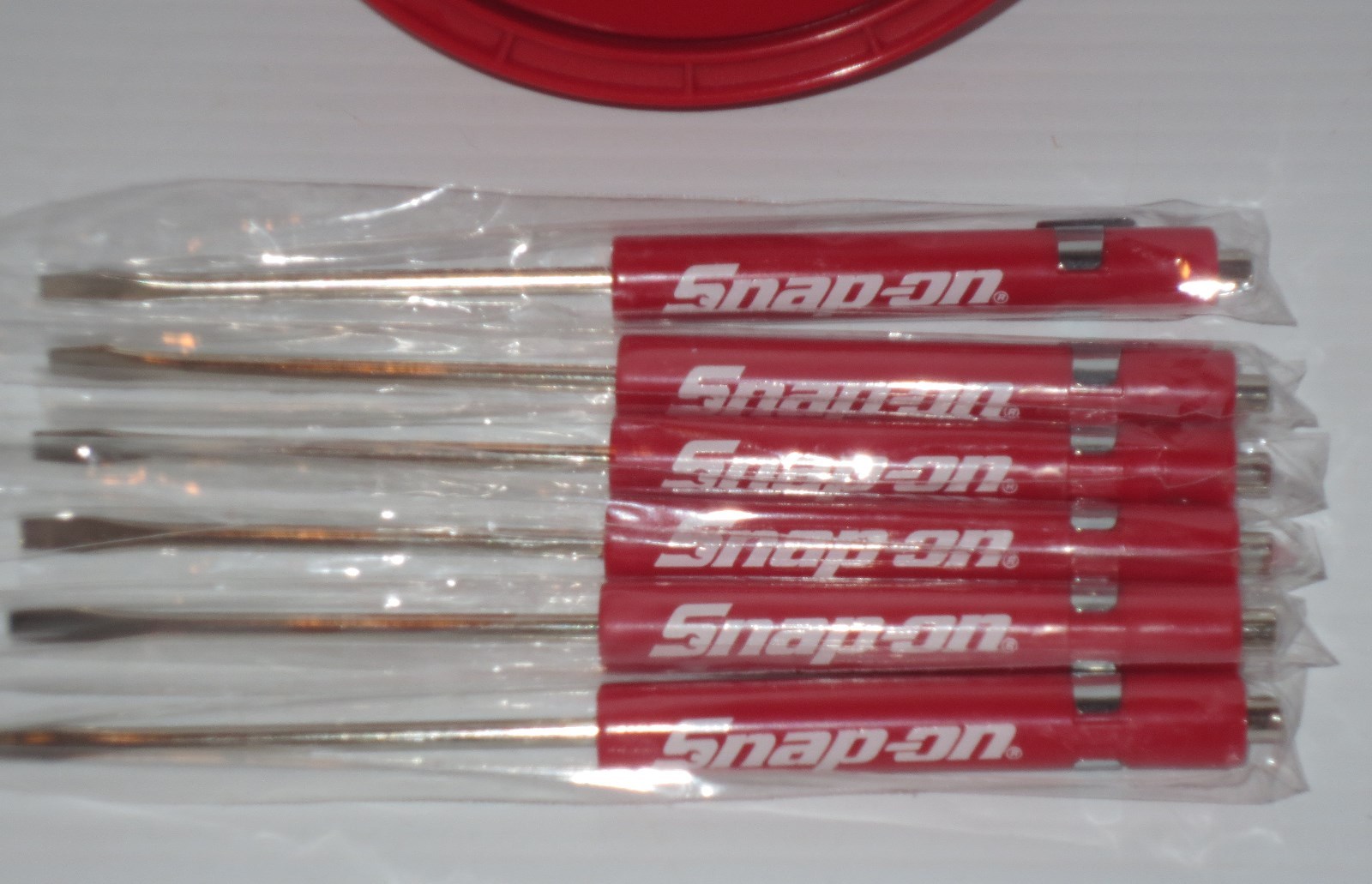 (5)FIVE Snap on Pocket Screwdriver, Flat Tip Screwdrivers, RED ~ Magnetic .NEW.