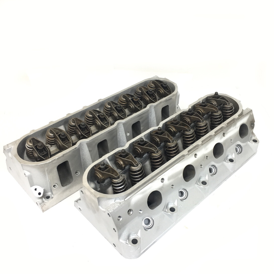 GM LS3 L92 6.0L 6.2L Cylinder Head 823 Square Port Assembly w/ Rocker Arms PAIR