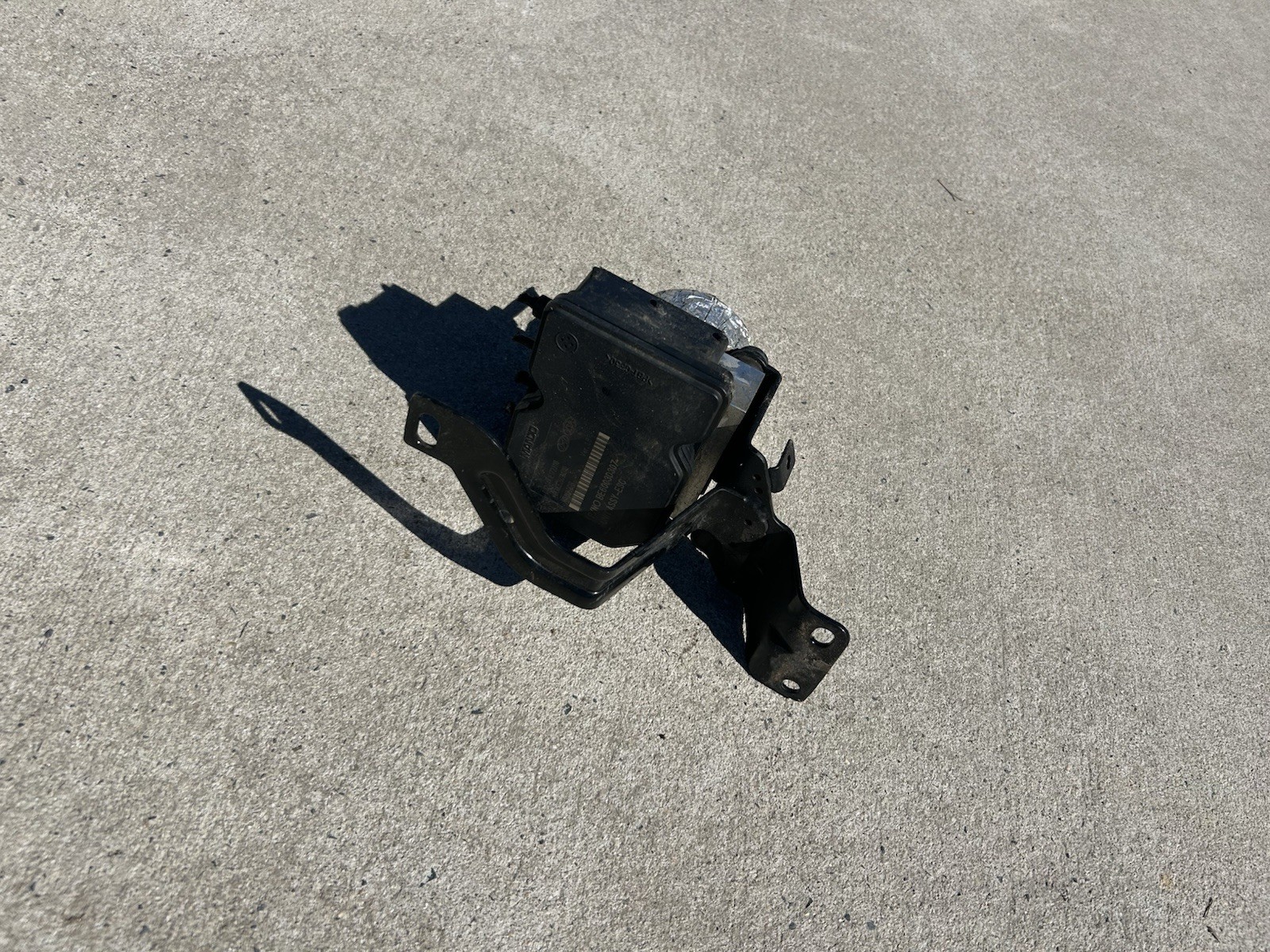 Genuine Hyundai ABS Pump & Motor Assembly (Part No.: 58920‑4R000)