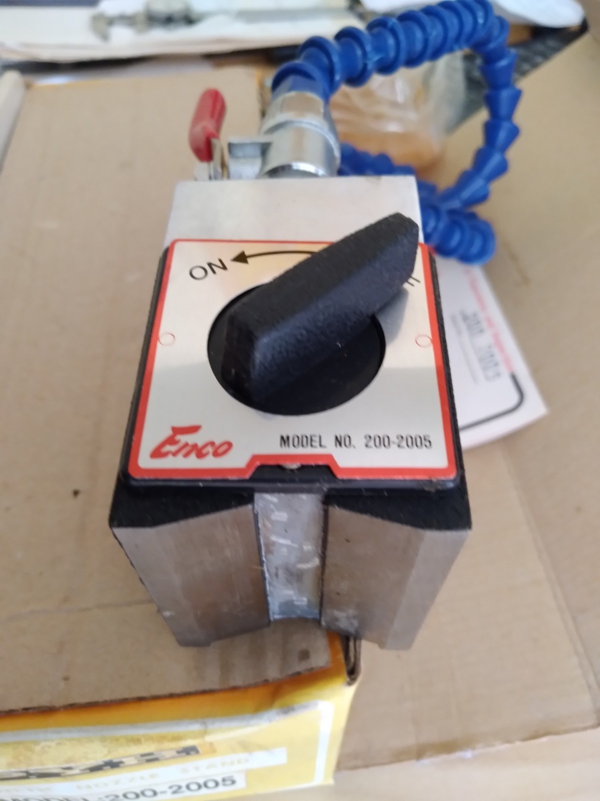 Magnetic Base Nozzle Stand W/ 2 Flexible Coolant Nozzles Enco Model:200-2005