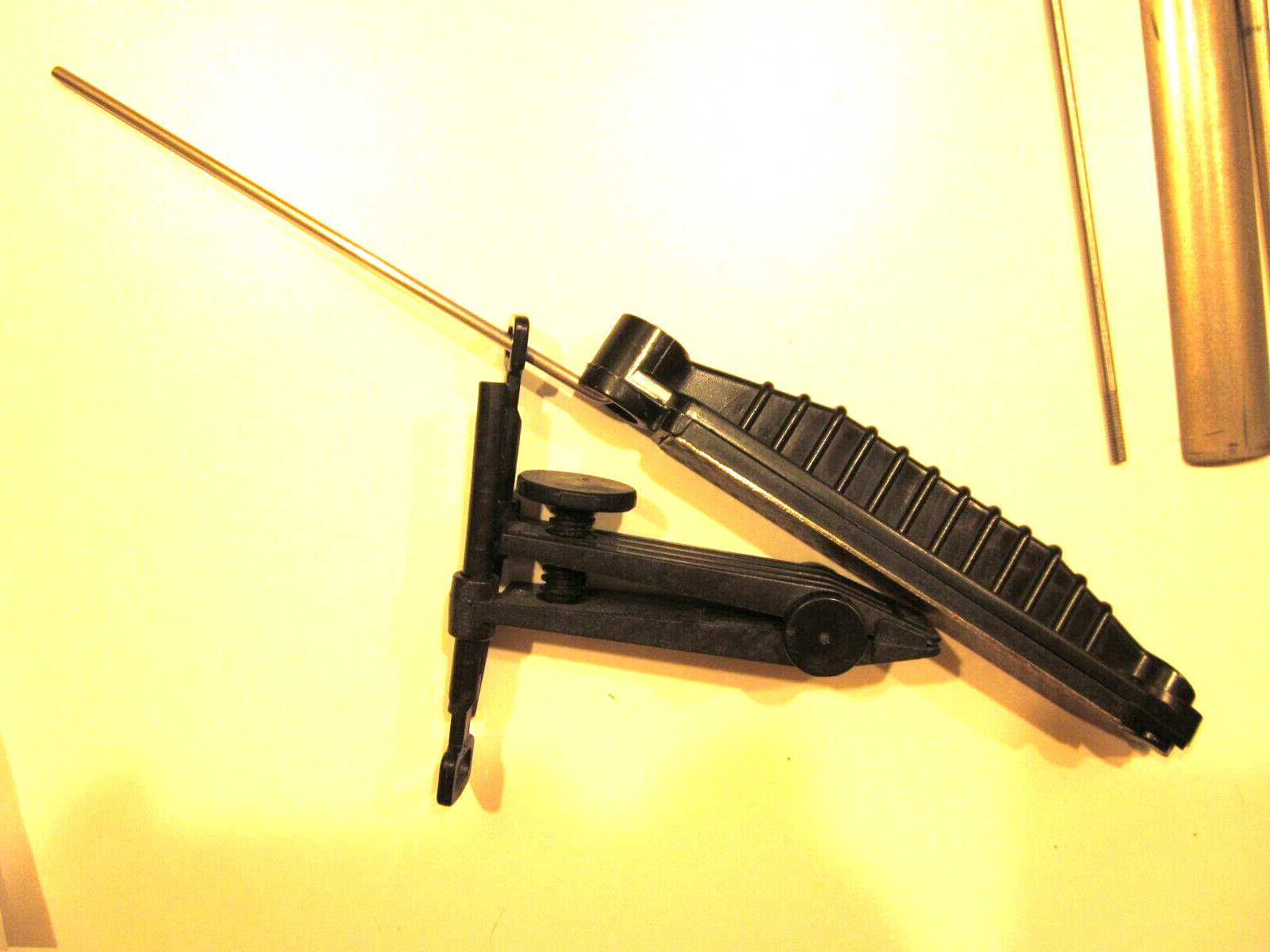 DMT Diafold Magna-Guide Sharpening System and 5 Stones