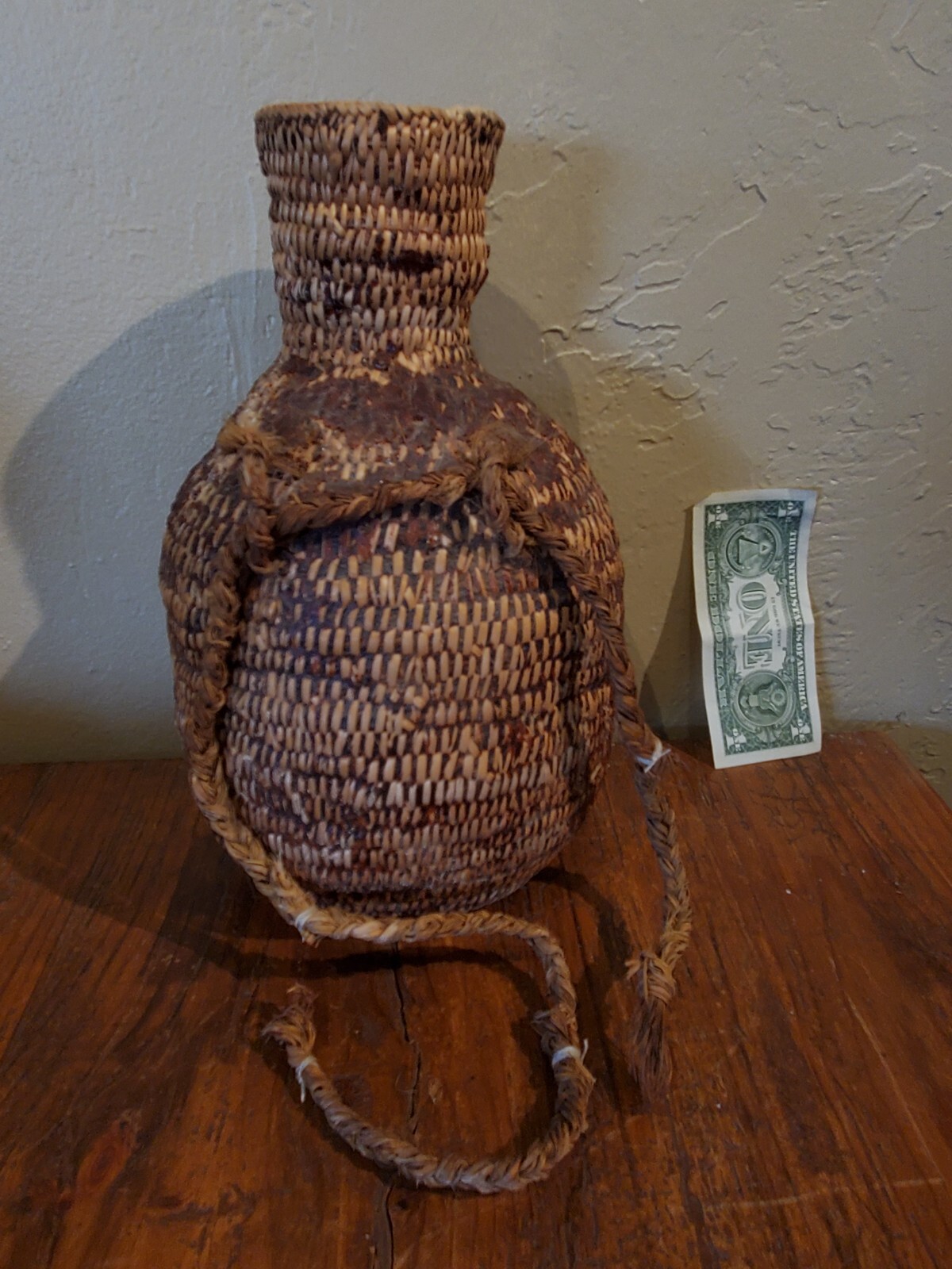 Antique OLD Native American Indian Paiute APACHE water tus basket 19th c.
