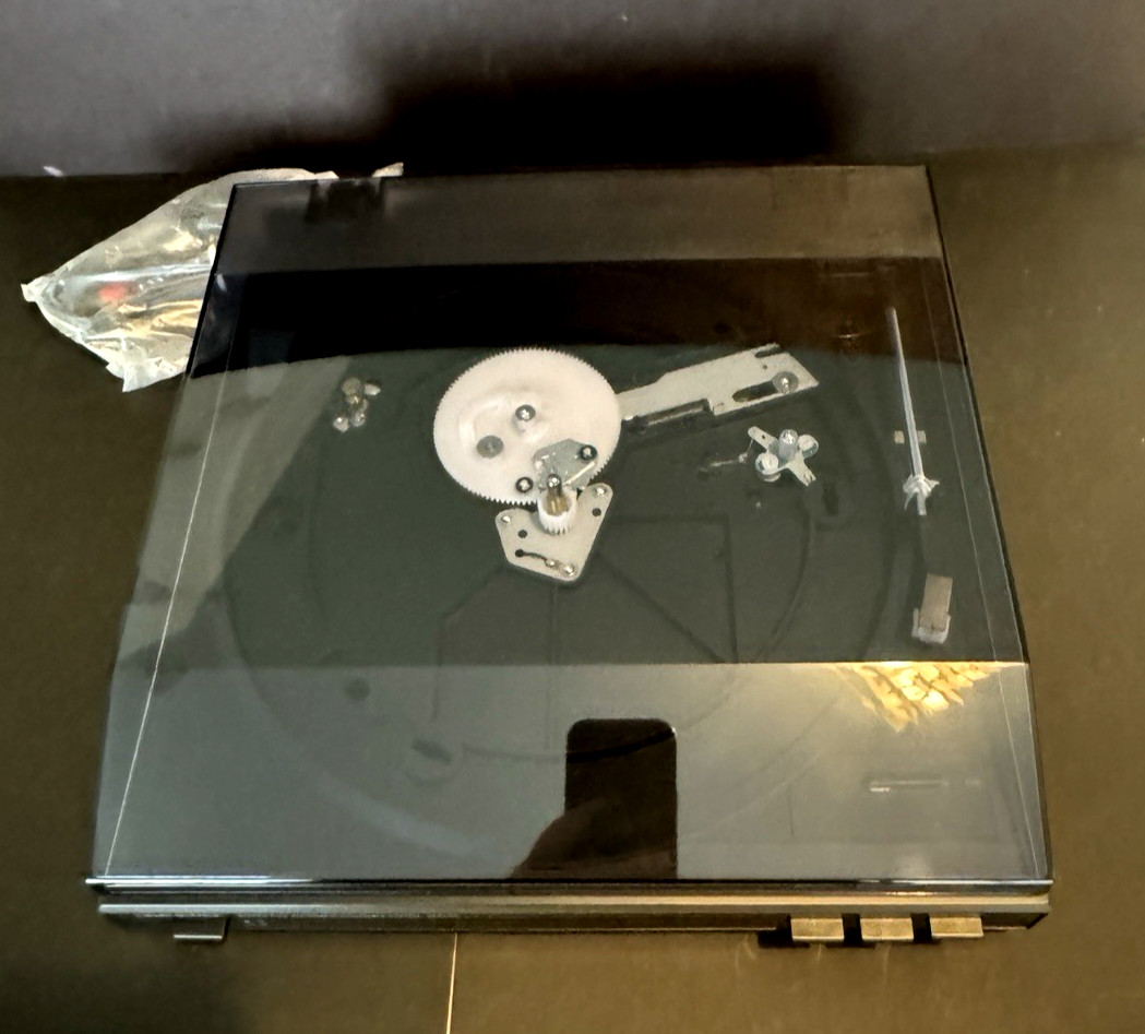 New Audio-Technica AT-PL50 Fully Automatic Stereo Turntable System IN BOX