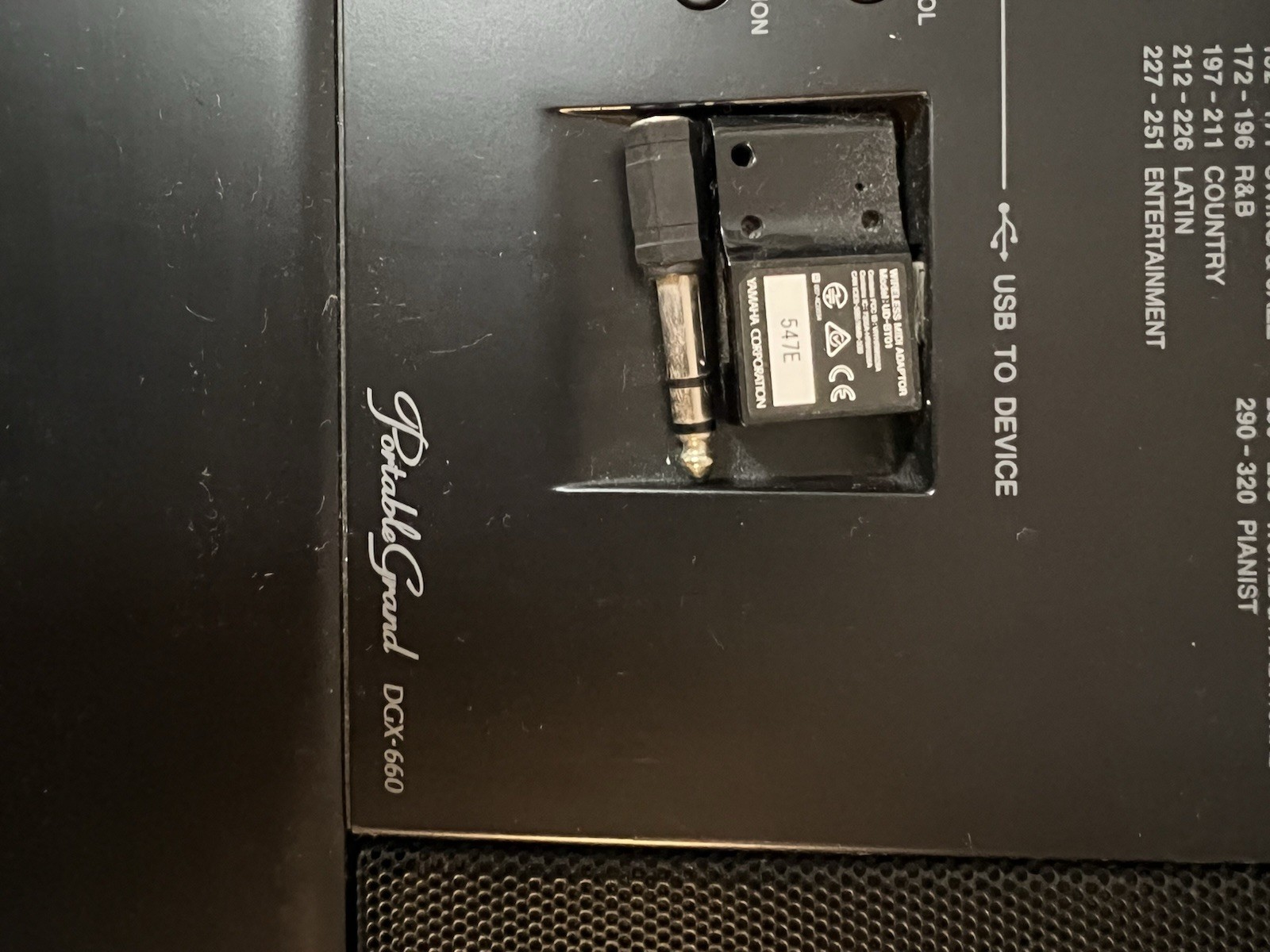 Yamaha DGX-660 Digital Piano 88-Key Black w/ Stand, Pedal, Power Adapter