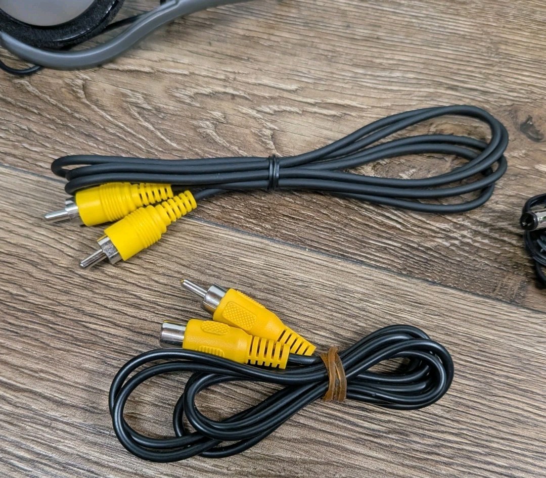 WOW! Magic Sing ED-8000 2005 Tagalog Karaoke Mic in Case with Cables - Tested